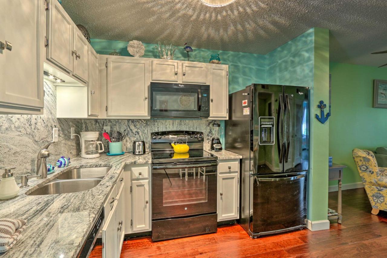 Colorful Hilton Head Condo With Beach And Pool Access! Hilton Head Island Exteriör bild